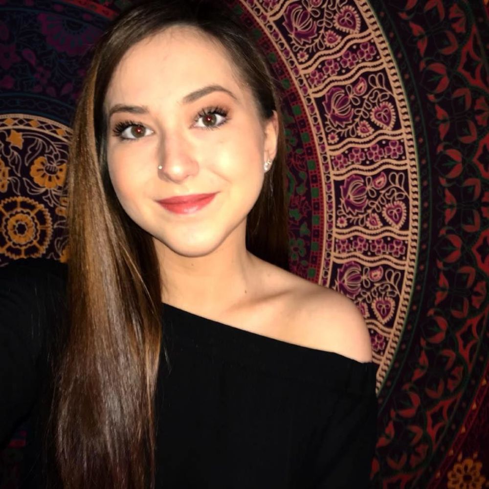 Meet your Posher, Lilly